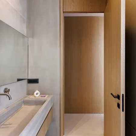 Celestia Cove, Earthy Architecture Meets Endless Blue By Etouri פרסוניסי