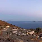 Celestia Cove, Earthy Architecture Meets Endless Blue By Etouri فيلة *